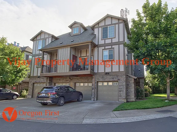 825 NE Wheelock Pl, Hillsboro, OR 97006